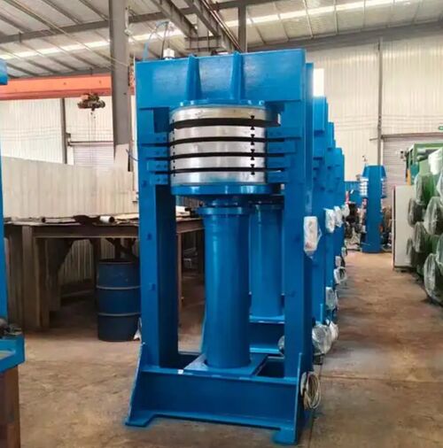 Is it better to use electric heating or steam heating for a motorcycle tyre curing press machine?