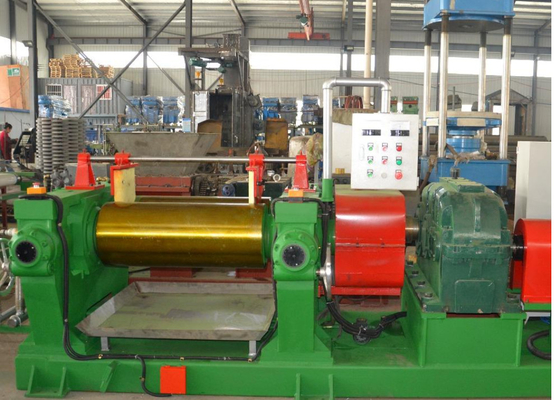 खरीदें कास्ट आयरन रबर मिश्रण मिल मशीन V बेल्ट ड्राइव के साथ ठंडा पानी online manufacture