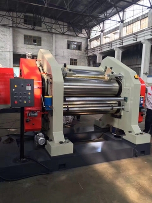 खरीदें औद्योगिक के लिए पीएलसी नियंत्रण 200℃ 4 रोल कैलेंडर मशीन online manufacture