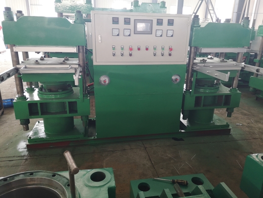 रबर मोल्डिंग के लिए 250T रबर वल्केनाइज़र मशीन PLC हाइड्रोलिक प्रेस मशीन