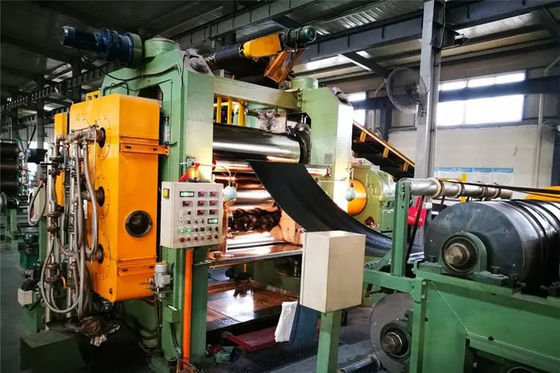 अच्छा मूल्य इलेक्ट्रिक हीटिंग 3 रोल कैलेंडर मशीन गति 0-20m/Min और अधिकतम दबाव 10MPa ऑनलाइन