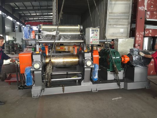 अच्छा मूल्य लघु पूर्व कारखाना मूल्य रबर मिश्रण मिल छोटे बैच उत्पादन कारखाने के लिए 300 मिमी के रोलर व्यास के साथ ऑनलाइन