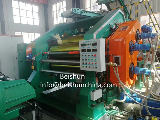 उच्च दक्षता 920mm चौड़ाई रबर शीट कैलेंडर मशीन 2000mm रोलर लंबाई के साथ