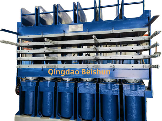 गुणवत्ता ट्रक टायर रीट्रेडिंग के लिए 500 टन के दबाव और पीएलसी नियंत्रण के साथ उच्च गुणवत्ता वाले 4 परत रबर टायर ट्रेड वल्केनाइजिंग प्रेस कारखाना